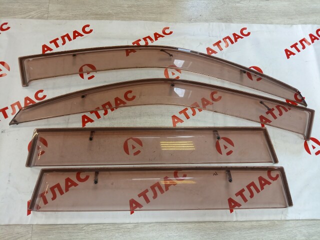 Ветровик NISSAN X-Trail 