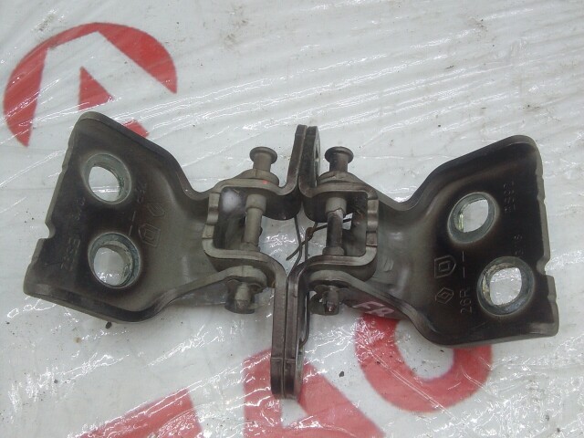 Кронштейны двери RENAULT Duster 