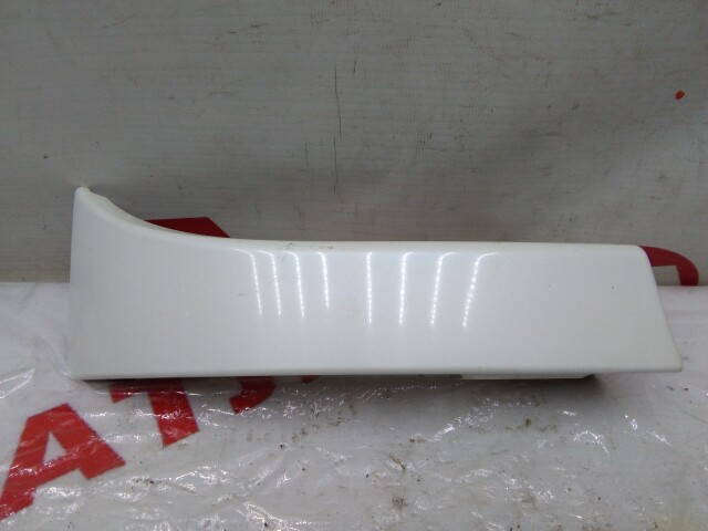 Планка под стоп NISSAN Bluebird Sylphy 