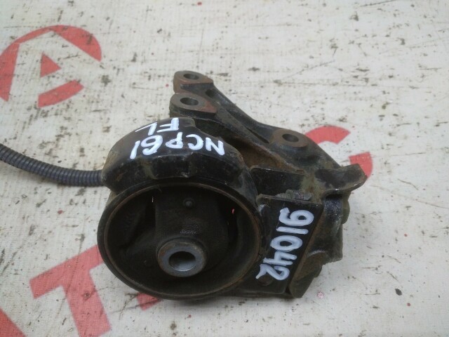 Подушка ДВС TOYOTA Ist 1NZ-FE