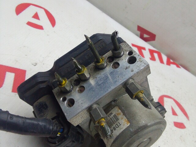 Блок ABS NISSAN Juke 