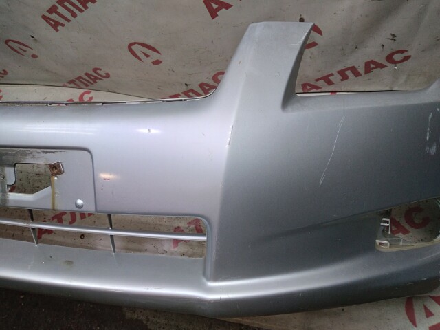 Бампер передний TOYOTA Corolla Fielder 