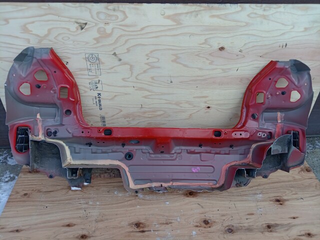 Задняя панель TOYOTA Vitz 