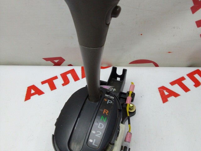 Рычаг КПП TOYOTA Platz 