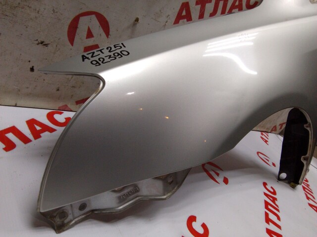 Крыло TOYOTA Avensis 