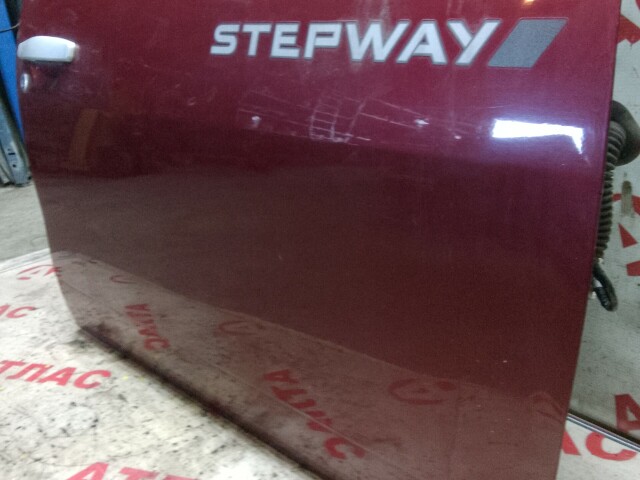 Дверь RENAULT Sandero Stepway 
