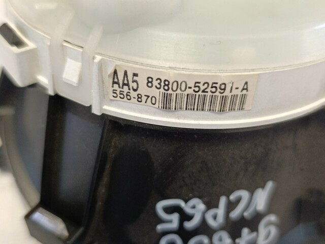 Щиток приборов TOYOTA Ist 