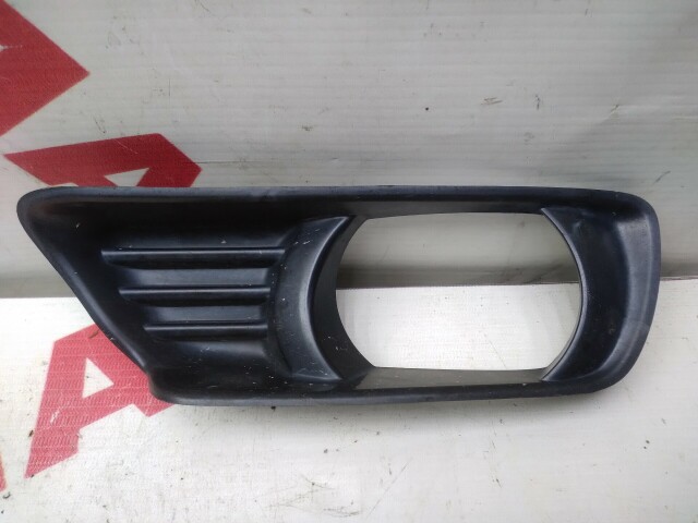 Оправа туманки TOYOTA Camry 