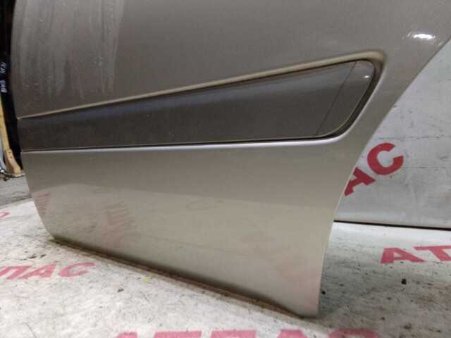 Дверь TOYOTA Corona Premio 