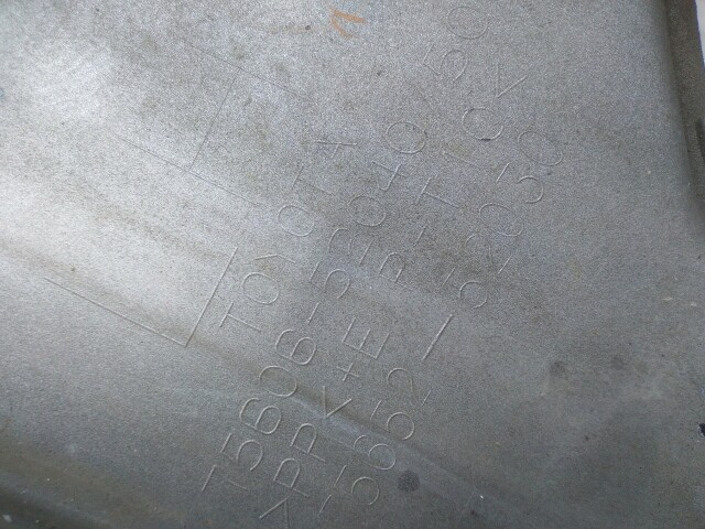 Брызговик TOYOTA Ist 