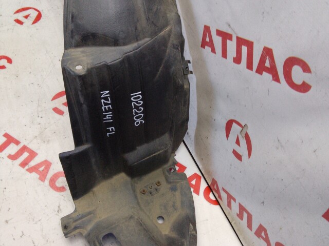 Подкрылок TOYOTA Corolla Axio 