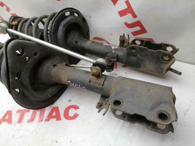 Стойка TOYOTA Camry 