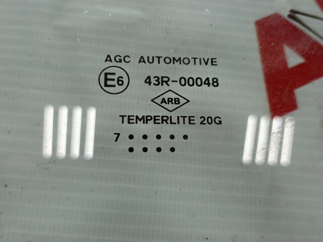 Стекло RENAULT Duster 