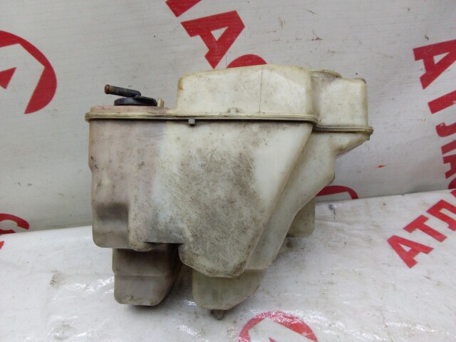 Бачок омывателя TOYOTA Corona Premio 