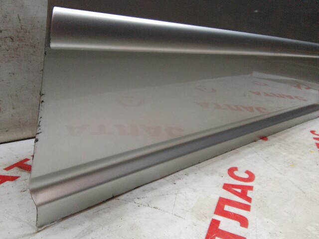 Дверь TOYOTA Avensis 