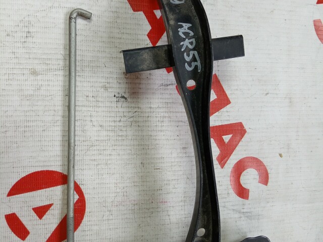 Крепление аккумулятора TOYOTA Estima 