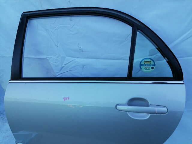 Дверь TOYOTA Corolla 