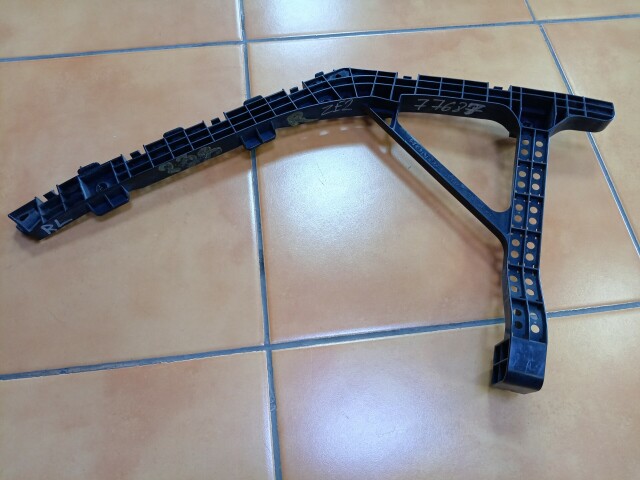 Крепление бампера HONDA Insight 