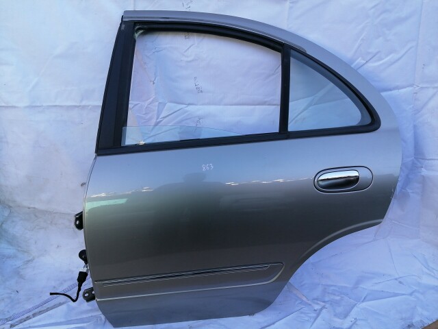 Дверь NISSAN Bluebird Sylphy 