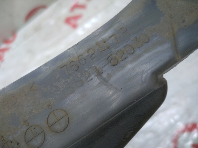 Брызговик TOYOTA Ist 