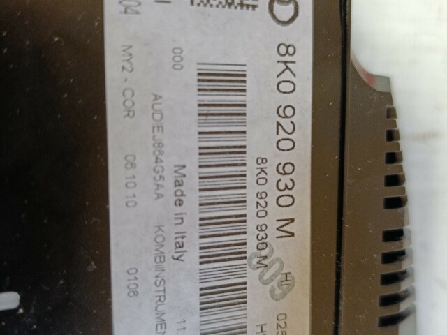 Щиток приборов AUDI A4 