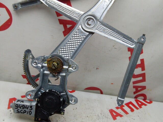 Стеклоподъемник TOYOTA Vitz 