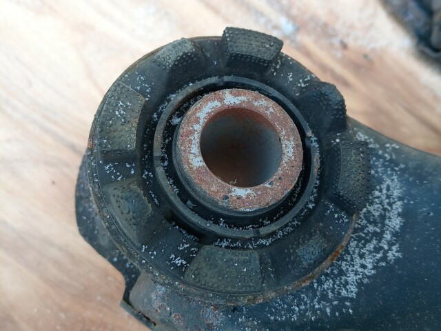 Балка задняя TOYOTA Avensis 