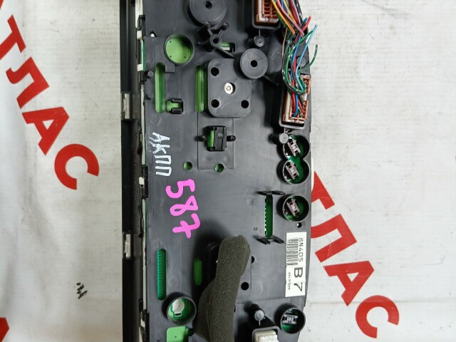 Щиток приборов NISSAN Sunny 