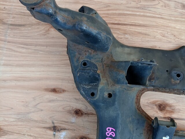 Балка поперечная NISSAN X-Trail 