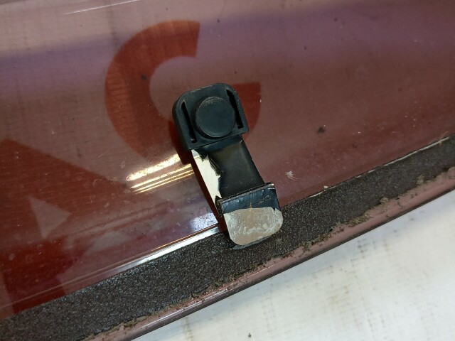 Ветровик NISSAN Dualis 