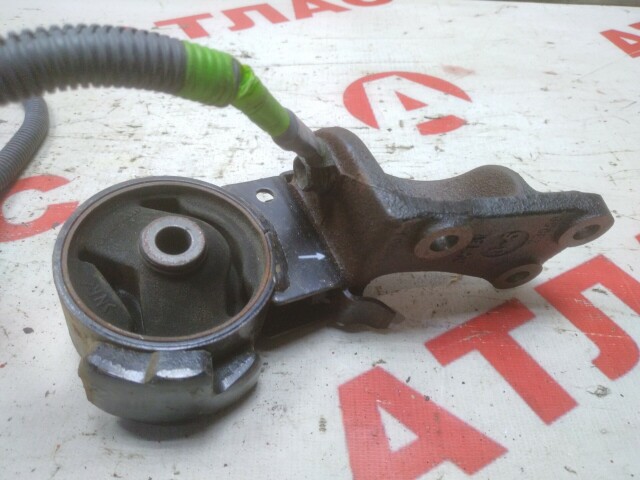 Подушка ДВС TOYOTA Vitz 2SZ-FE