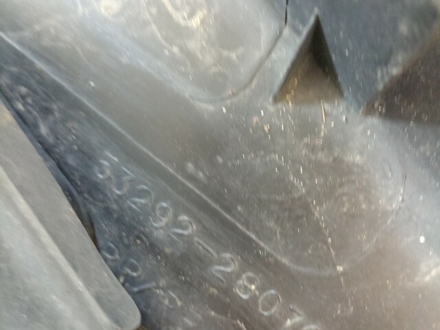 Накладка на радиатор TOYOTA Estima 