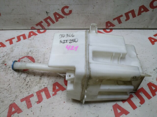 Бачок омывателя TOYOTA Avensis 