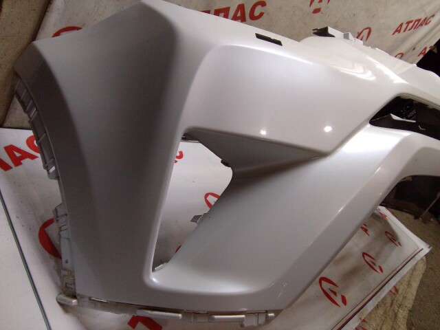 Бампер передний TOYOTA RAV4 