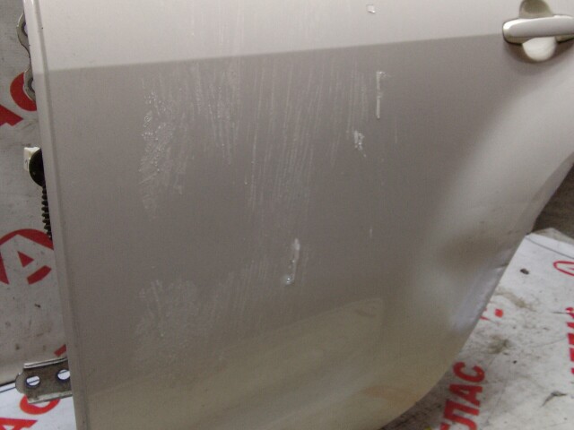 Дверь TOYOTA Ist 