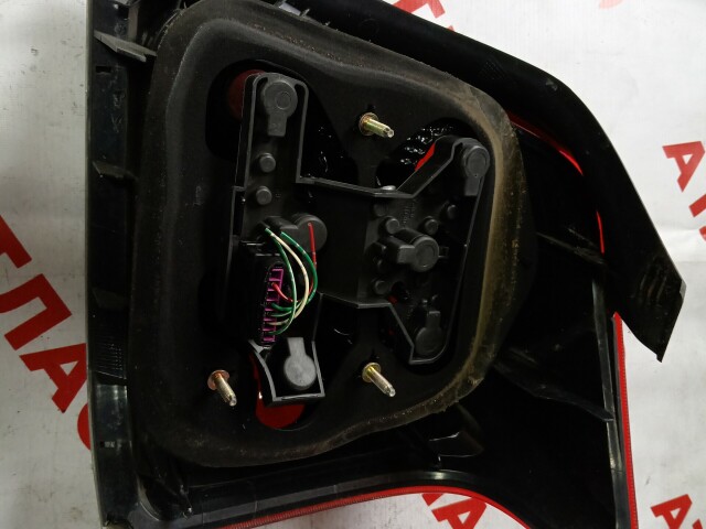 Стоп TOYOTA Avensis 