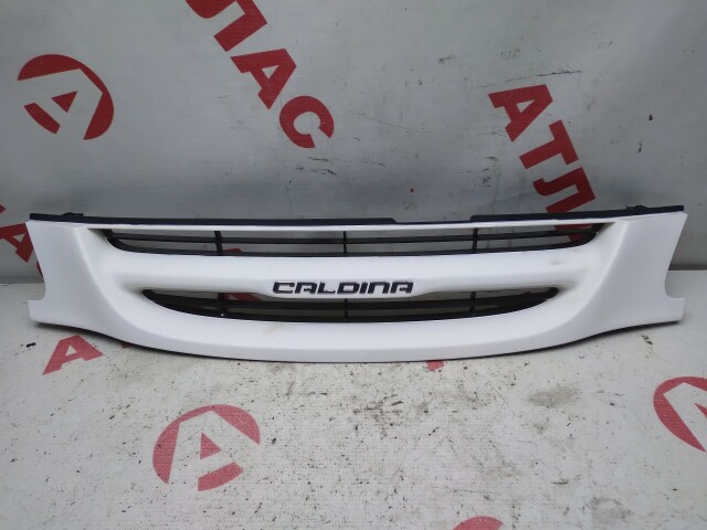 Решетка радиатора TOYOTA Caldina 