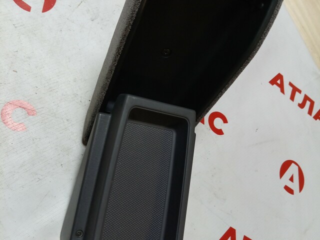 Подлокотник HONDA Accord 