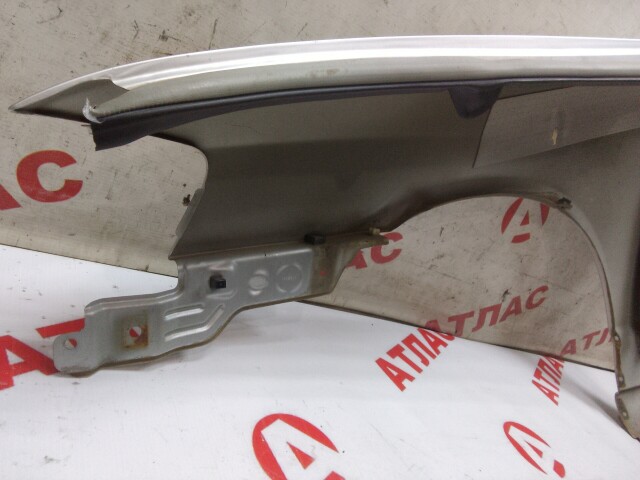 Крыло NISSAN Wingroad 