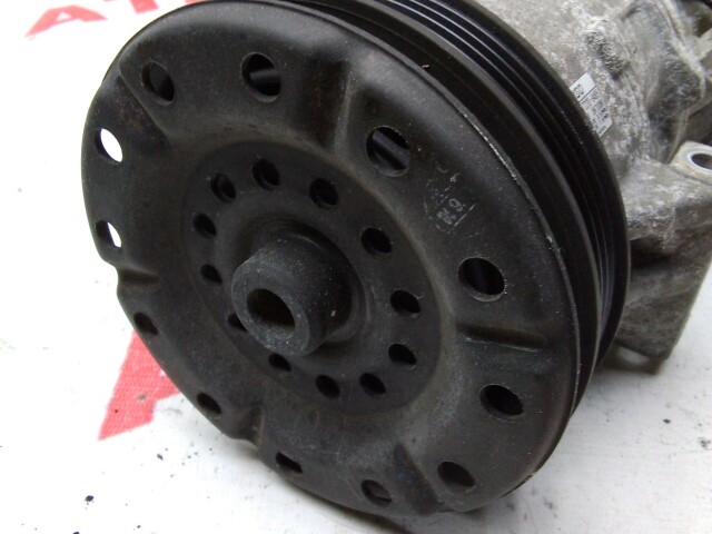 Компрессор кондиционера TOYOTA Ist 2NZ-FE