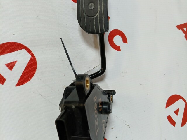 Педаль газа NISSAN Note 