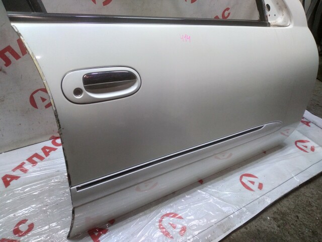 Дверь NISSAN Bluebird Sylphy 