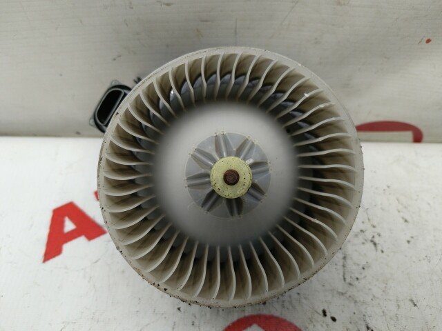 Моторчик печки TOYOTA Vitz 