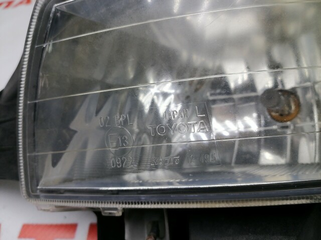 Туманка TOYOTA Estima 