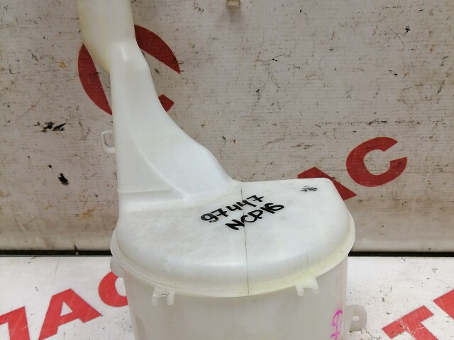 Бачок омывателя TOYOTA Platz 