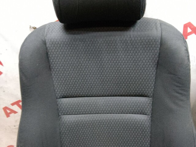 Сиденье TOYOTA Avensis 