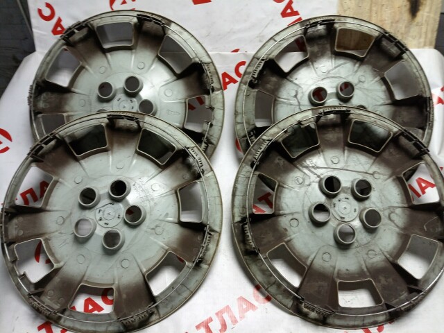 Колпак на колесо TOYOTA - 