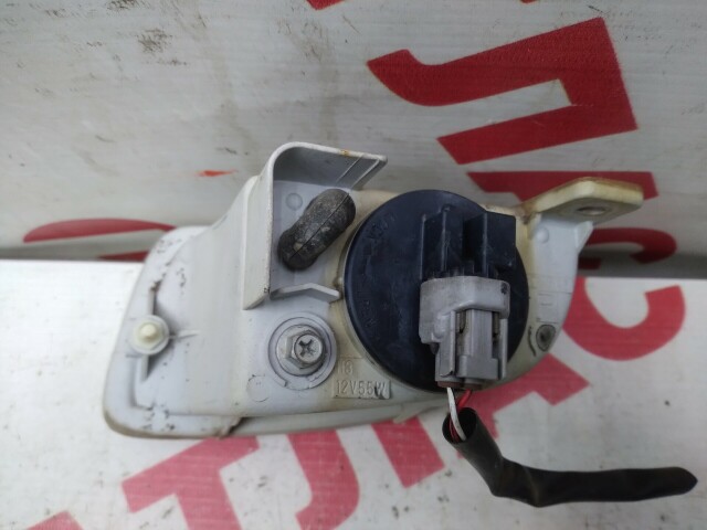 Туманка TOYOTA Caldina 