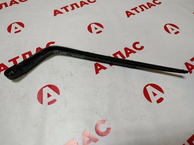 Дворник двери багажника TOYOTA Vitz 