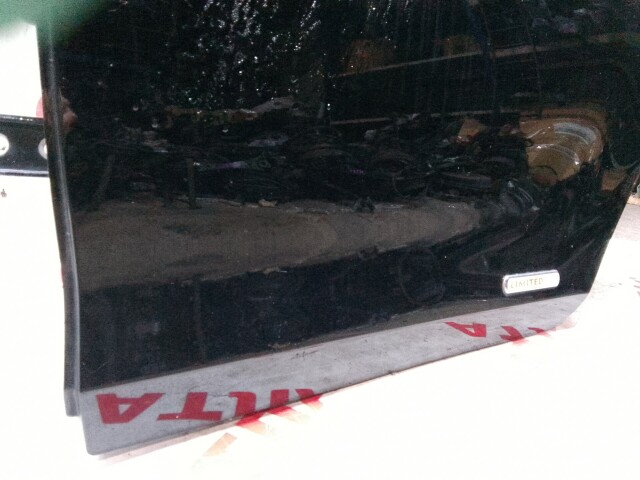 Дверь TOYOTA Camry 